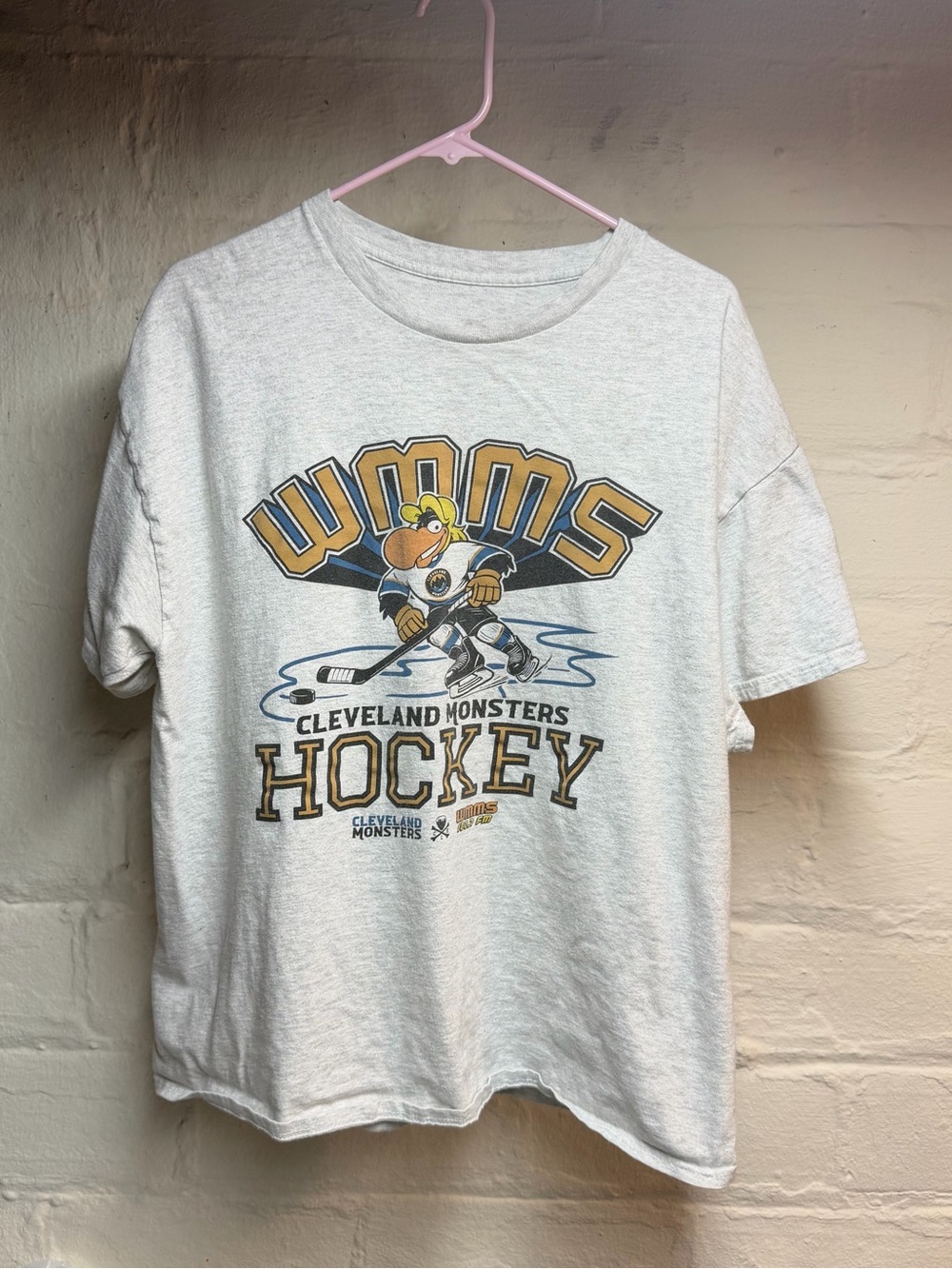 Vintage Cleveland Monsters Hockey Graphic Tee - White with Gold & Blue